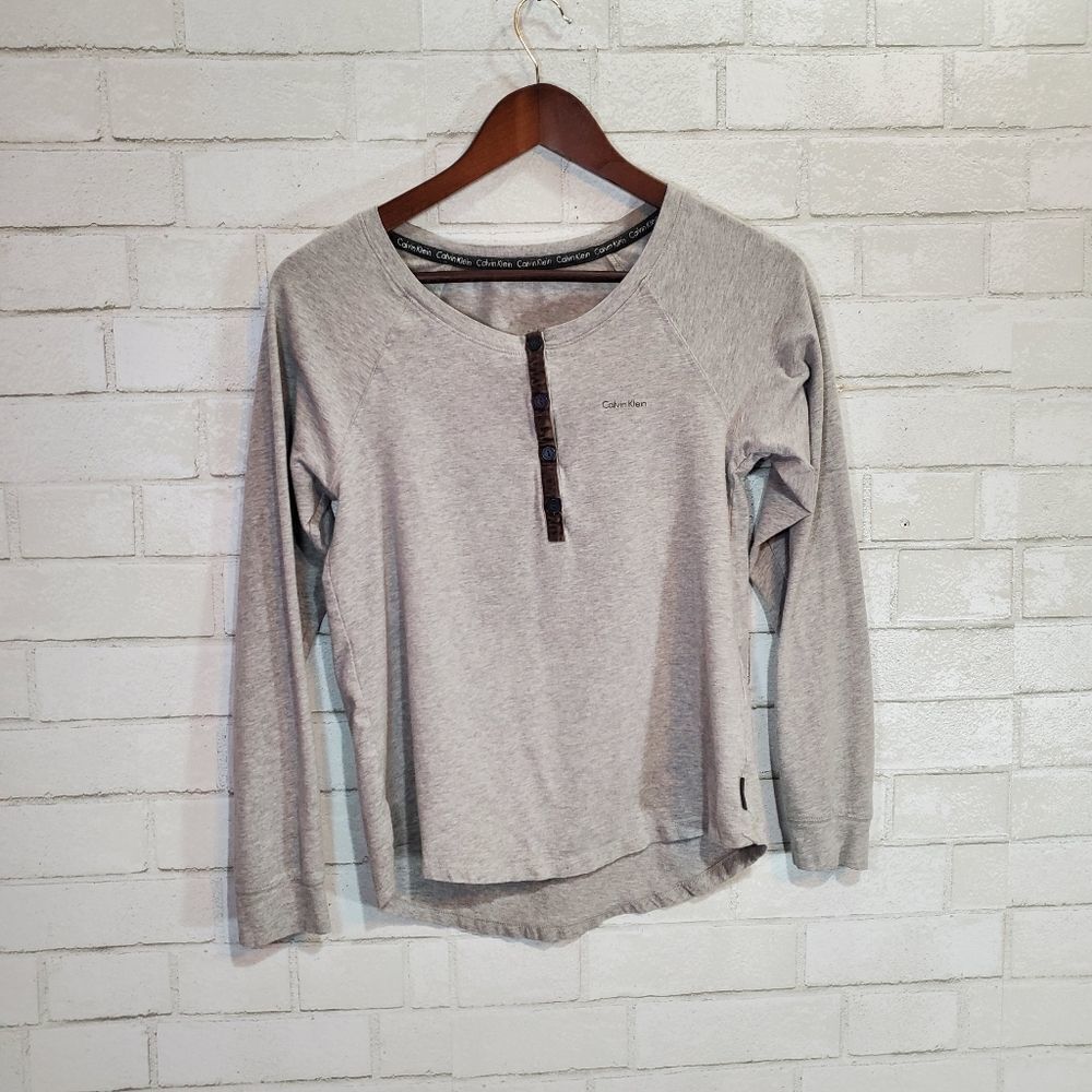 Calvin Klein‎ half button long sleeve top